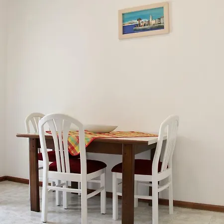 Razanj 4253b Apartment