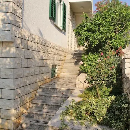Apartment Razanj 4253b Rogoznica (Sibenik-Knin)