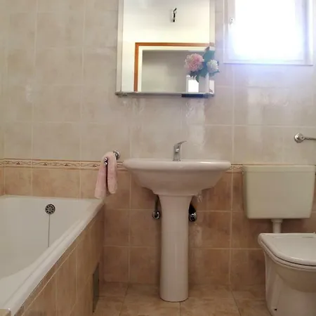 Razanj 4253b * Rogoznica (Sibenik-Knin)